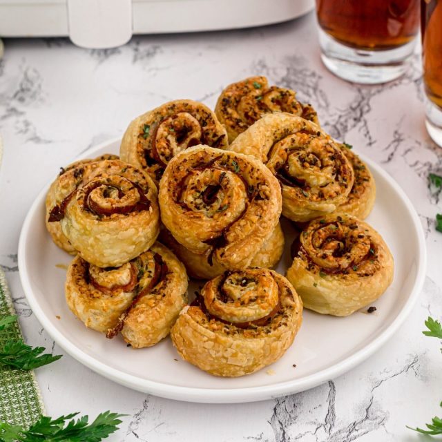 Air Fryer Pesto Pinwheels 