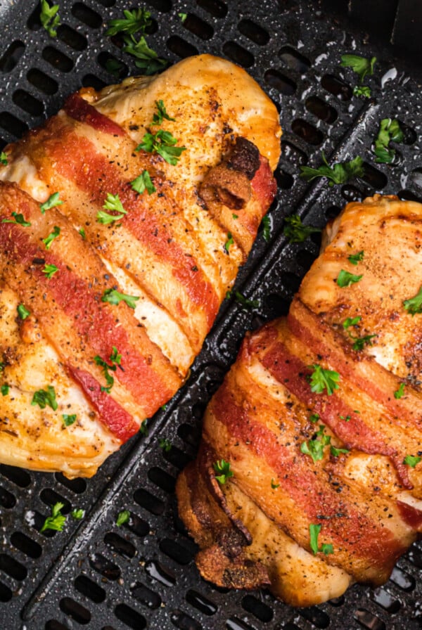 bacon wrapped chicken breasts in the air fryer basket