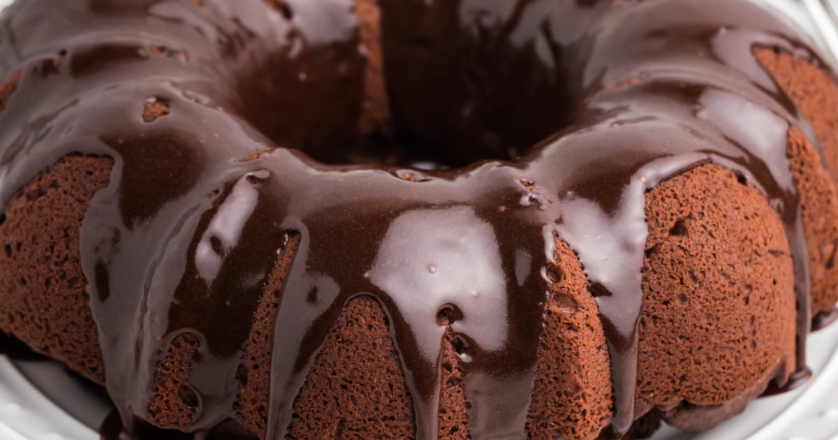 Air Fryer Chocolate Bundt Cake
