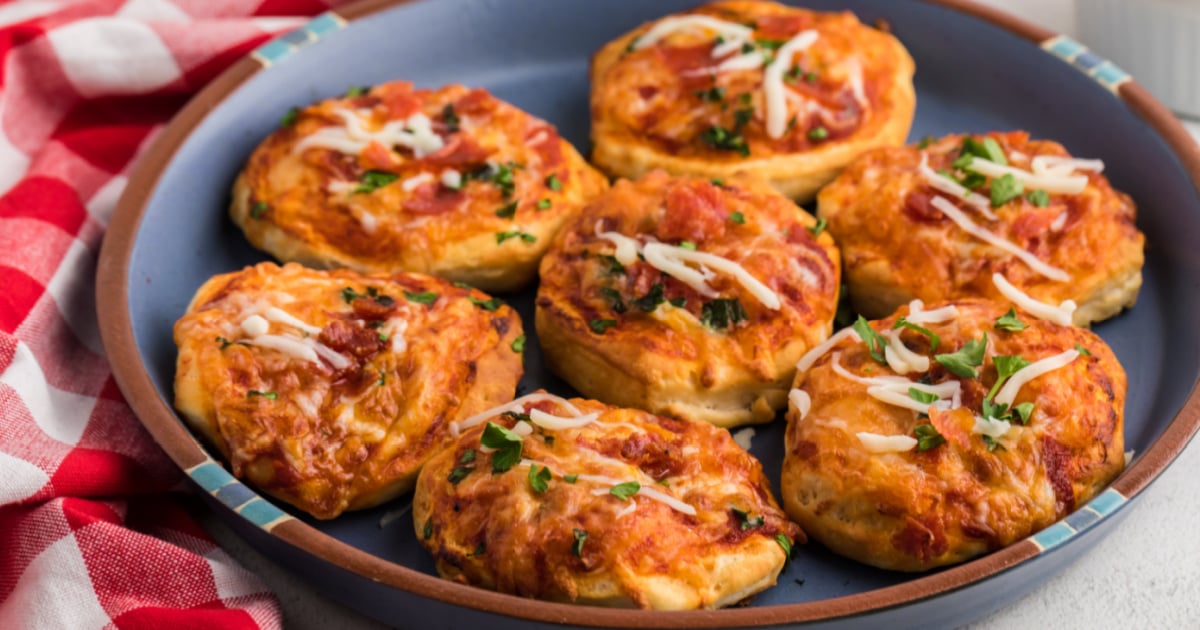 Air Fryer Mini Pizzas | Air Frying Foodie