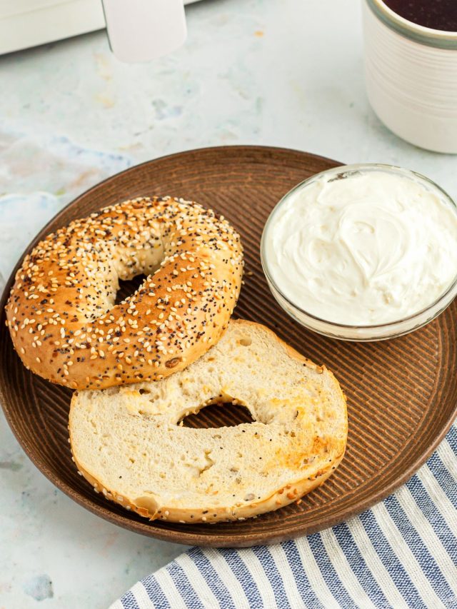Air Fryer How to Toast a Bagel